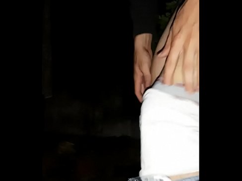 ❤️ Cîranê min xwe avêt ser dîwarê min ê karantînayê ️ Porno li me ️❤