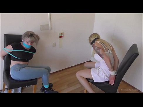 ❤️ Tîrêj / girêdaye û devgirtî / keçika di tengahiyê de ️ Porno li me ️❤